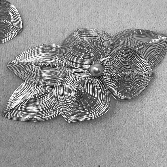 Princess Jewelry Brooch and Earrings Set Vintage 1950’s Original Packaging NEW - Picture 2 of 15